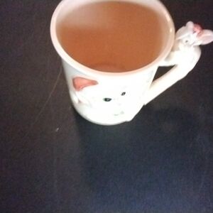 Enesco Cat-Themed Ceramic Mug with Handle